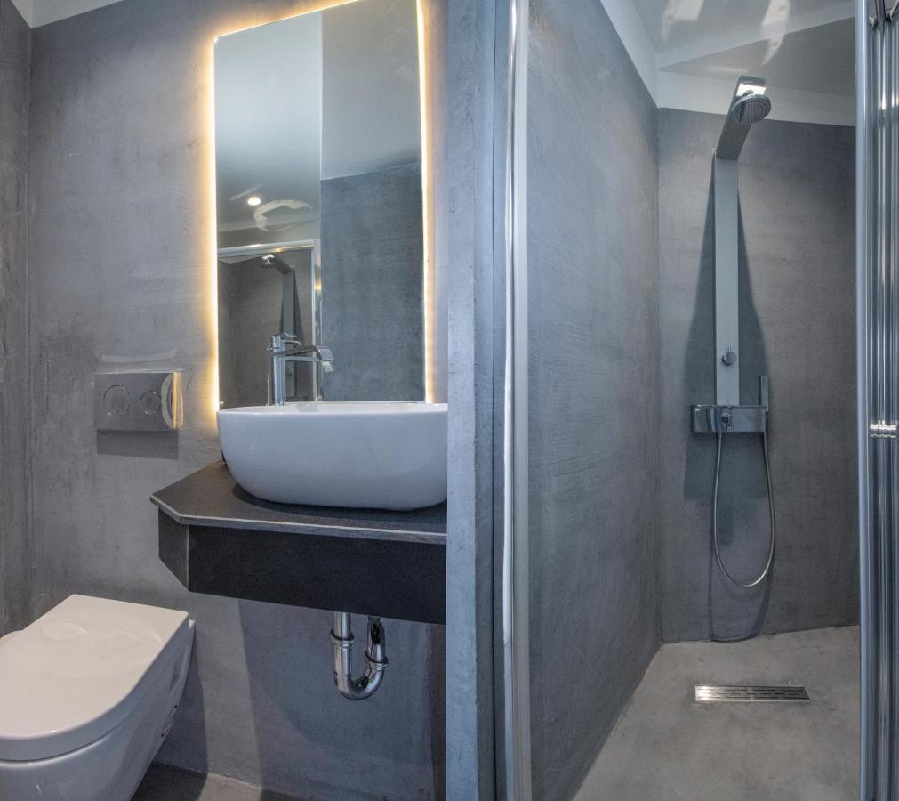 Akasha Suite III Вати Екстериор снимка